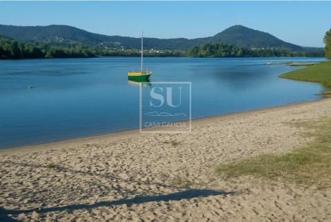 Acogedora propiedad a un paseo de la playa fluvial de Goian y los servicios